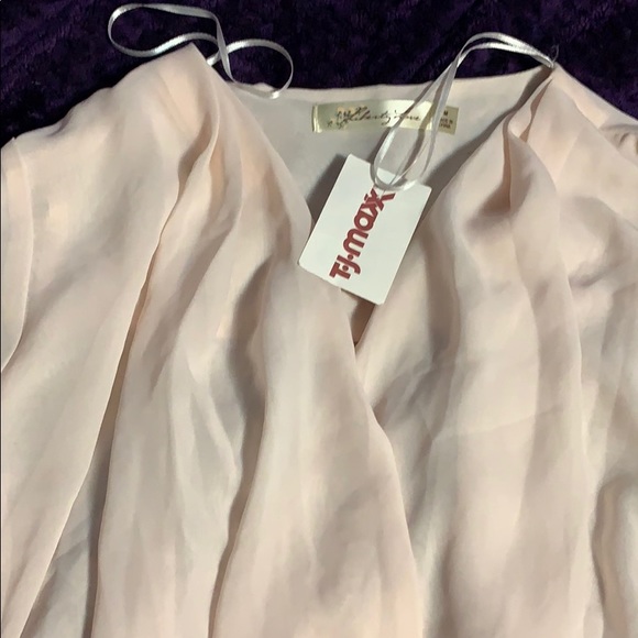 Blouse - Picture 2 of 4